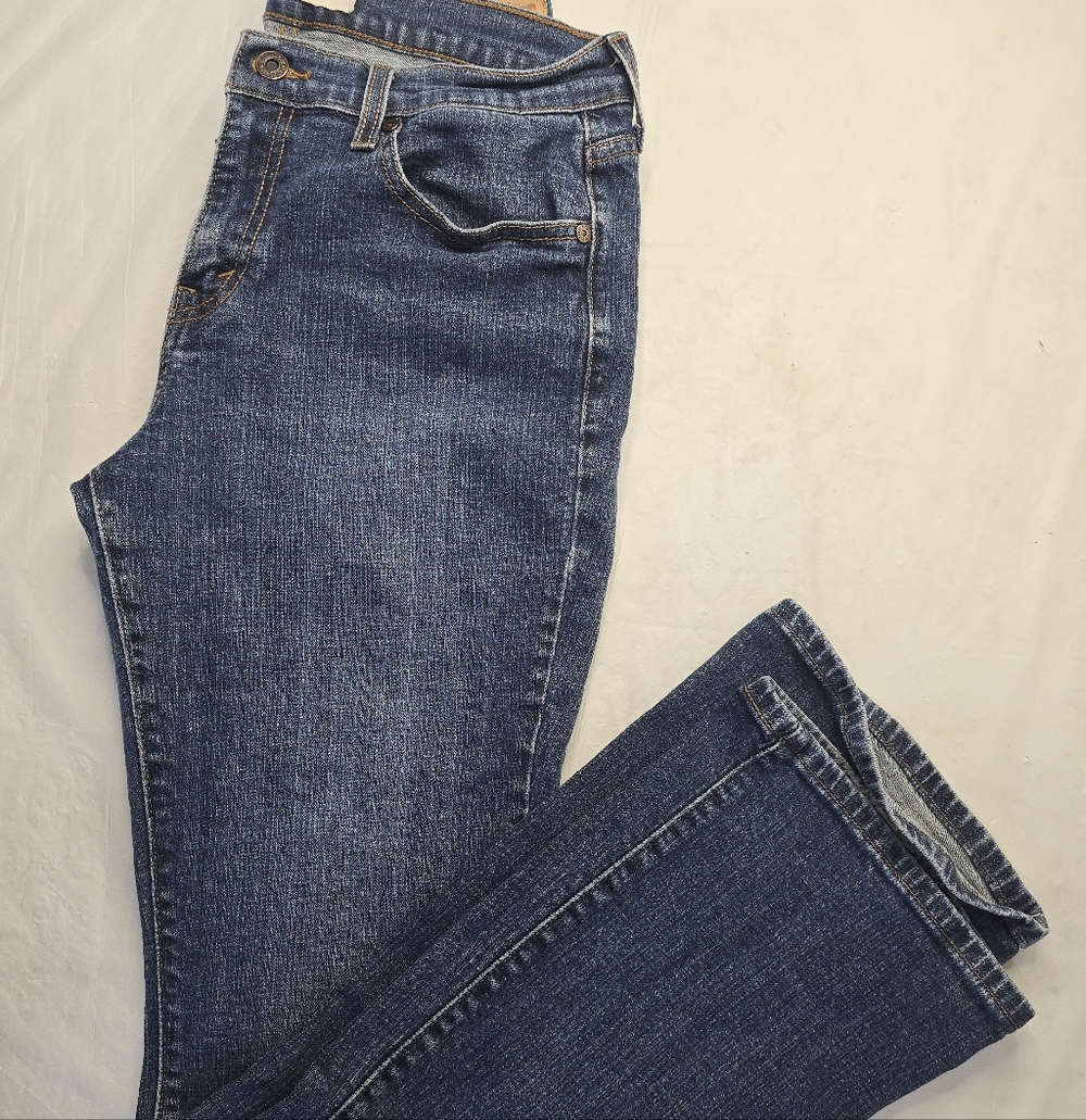 Levi's 515 Bootcut Jeans Medium Wash Stretch Denim Mid Rise Classic Fit 10L